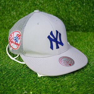 Mitchell & Ness New York Yankees Snapback Mesh Back Hat - OSFA